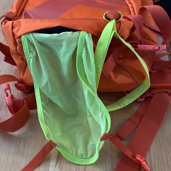 ⛷️NWT: HELLY HANSEN - Ski Backpack - Picture 10 of 14